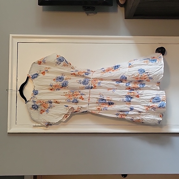 LOFT Flowy Mini Dress with Flower Pattern - Picture 3 of 6